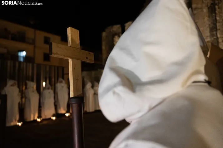 GALER&Iacute;A | Soria se ilumina con la procesi&oacute;n 'V&iacute;speras de luz'