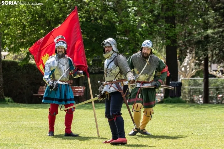 Fotos: La Dehesa se convierte en un campo de batalla con Los Comuneros