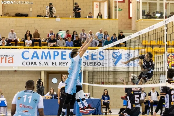 Fotos: Ambiente de lujo en Los Pajaritos para igualar las semifinales de la Superliga
