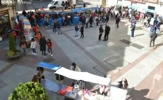 Una imagen de los preparativos de este peculiar mercado. /SN 