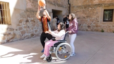 Foto 17 - Alumnos del IES Antonio Machado se ponen en los zapatos de los alumnos del CEE Santa Isabel