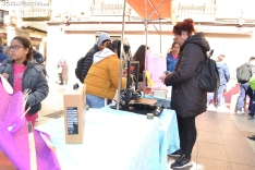 Una imagen de los preparativos de este peculiar mercado. /SN 
