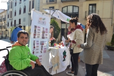 Una imagen de los preparativos de este peculiar mercado. /SN 