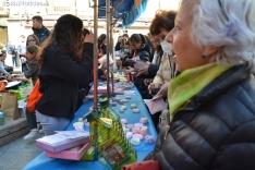 Una imagen de los preparativos y el desarrollo de este peculiar mercado. /SN 