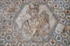 Mosaico de la Magna Mater en la villa romana Los Quintanares. / J. Alberto Arenas Esteban - Diputación Provincial de Soria