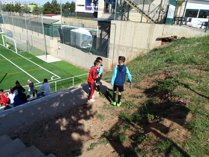 GALER&Iacute;A | Los m&aacute;s peque&ntilde;os meten gol en el I Torneo de F&uacute;tbol Debutante de Camaret