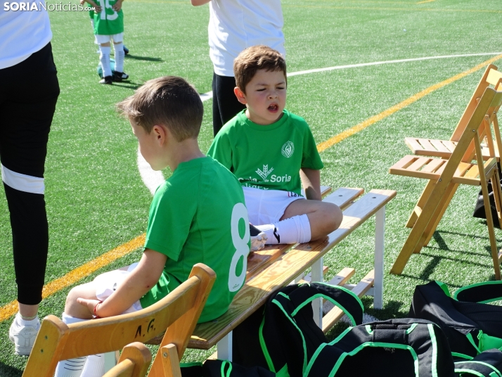 GALER&Iacute;A | Los m&aacute;s peque&ntilde;os meten gol en el I Torneo de F&uacute;tbol Debutante de Camaret