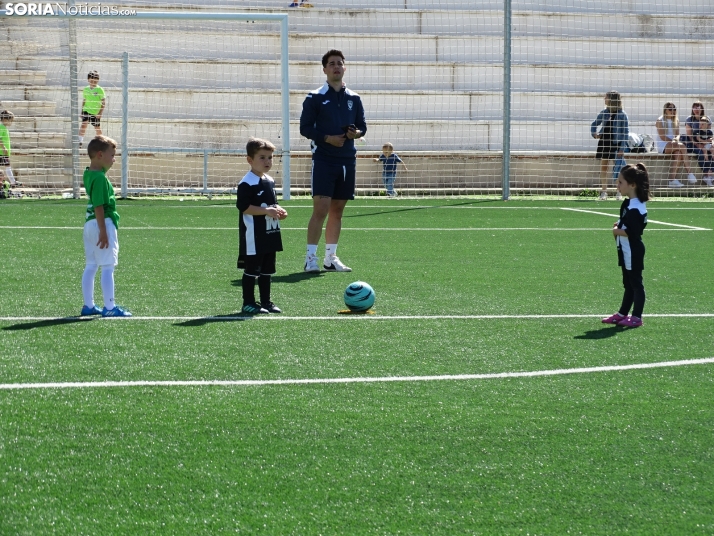 GALER&Iacute;A | Los m&aacute;s peque&ntilde;os meten gol en el I Torneo de F&uacute;tbol Debutante de Camaret