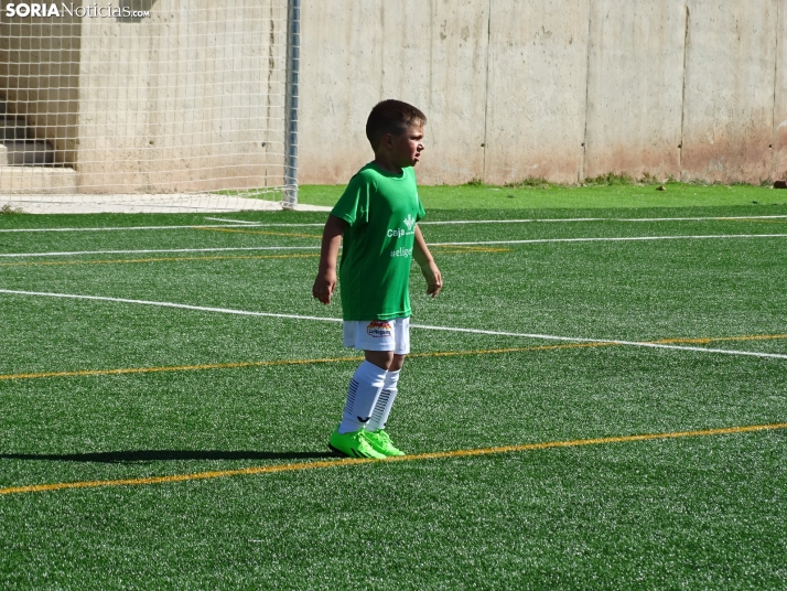 GALER&Iacute;A | Los m&aacute;s peque&ntilde;os meten gol en el I Torneo de F&uacute;tbol Debutante de Camaret