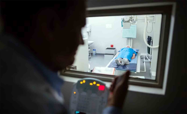 Mañueco confirma que la Unidad de Radioterapia estará en Soria en 2025, aunque intentaremos agilizarla al máximo