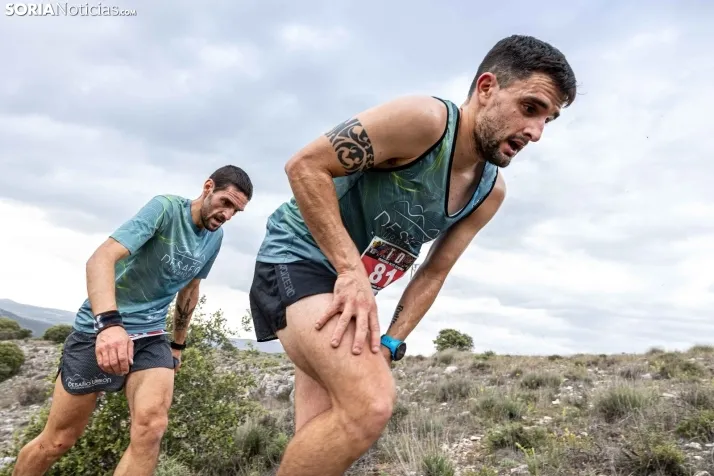 Fotos: Dos centenares de deportistas recorren los parajes m&aacute;s espectaculares de las m&aacute;rgenes del