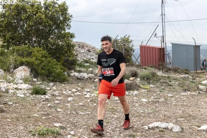 Fotos: Dos centenares de deportistas recorren los parajes m&aacute;s espectaculares de las m&aacute;rgenes del