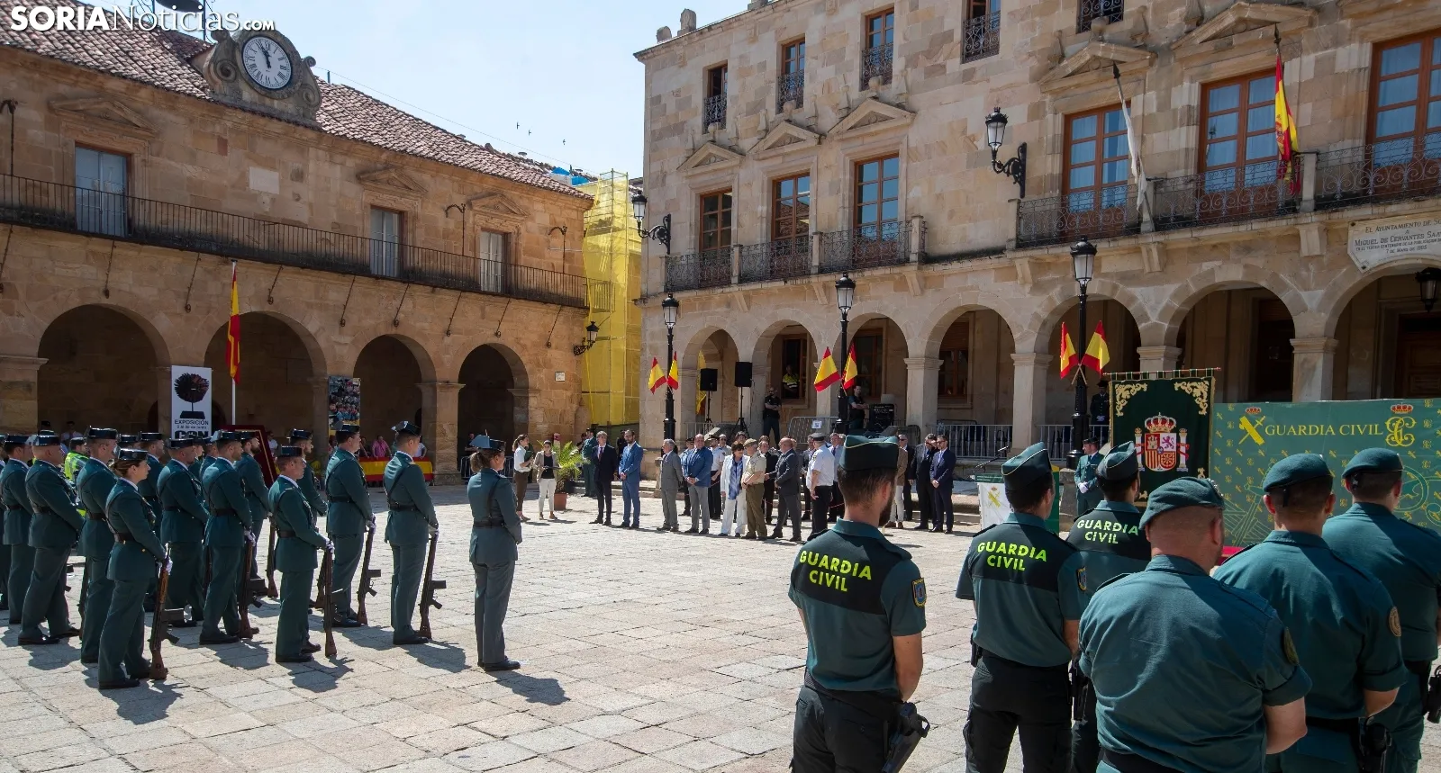 Foto 2 - La Guardia Civil y Soria arropan a Sergio Pe&ntilde;arroya, nuevo responsable de la Comandancia
