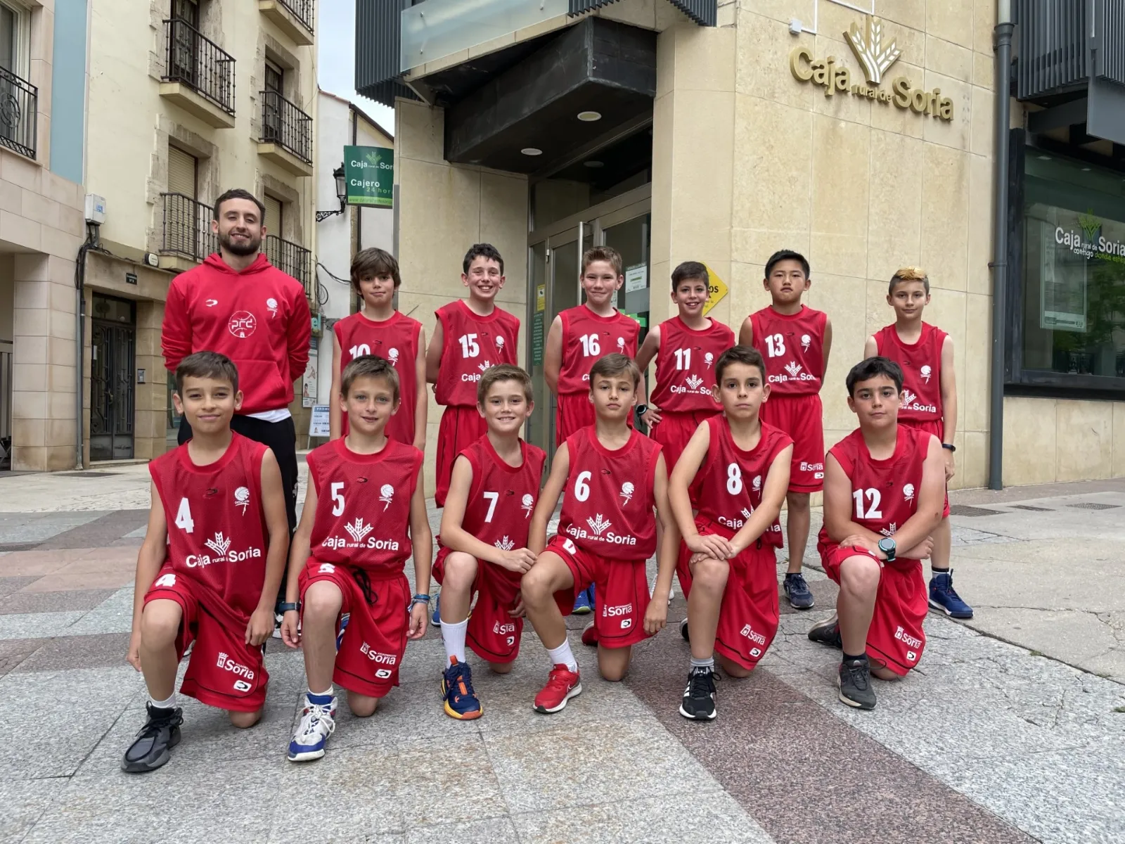 Foto 2 - Presentaci&oacute;n oficial de los combinados sorianos de basquet para el Auton&oacute;mico PRD