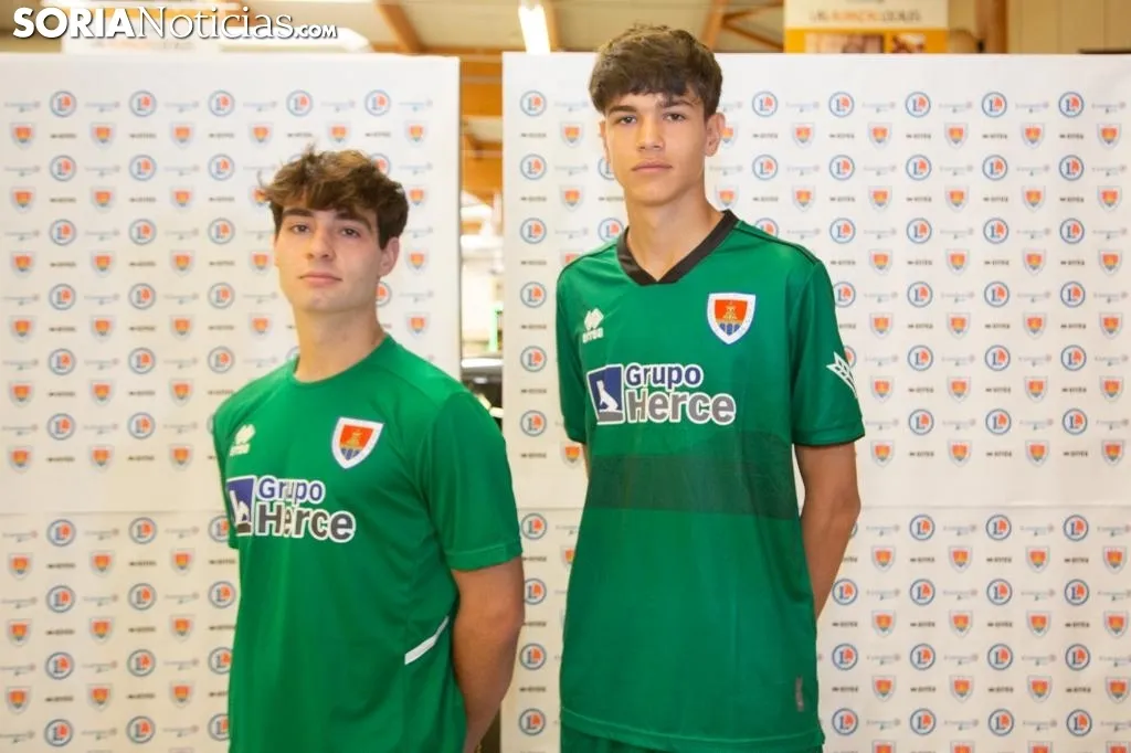 Presentación de las camisetas del Club Deportivo Numancia. María Ferrer
