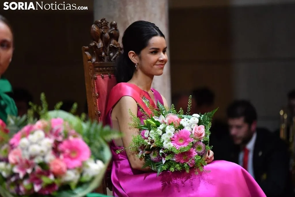 Foto 7 - &Aacute;greda da comienzo a sus fiestas con la presentaci&oacute;n su Reina y Damas