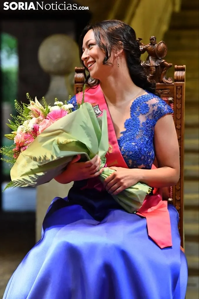 Foto 8 - &Aacute;greda da comienzo a sus fiestas con la presentaci&oacute;n su Reina y Damas