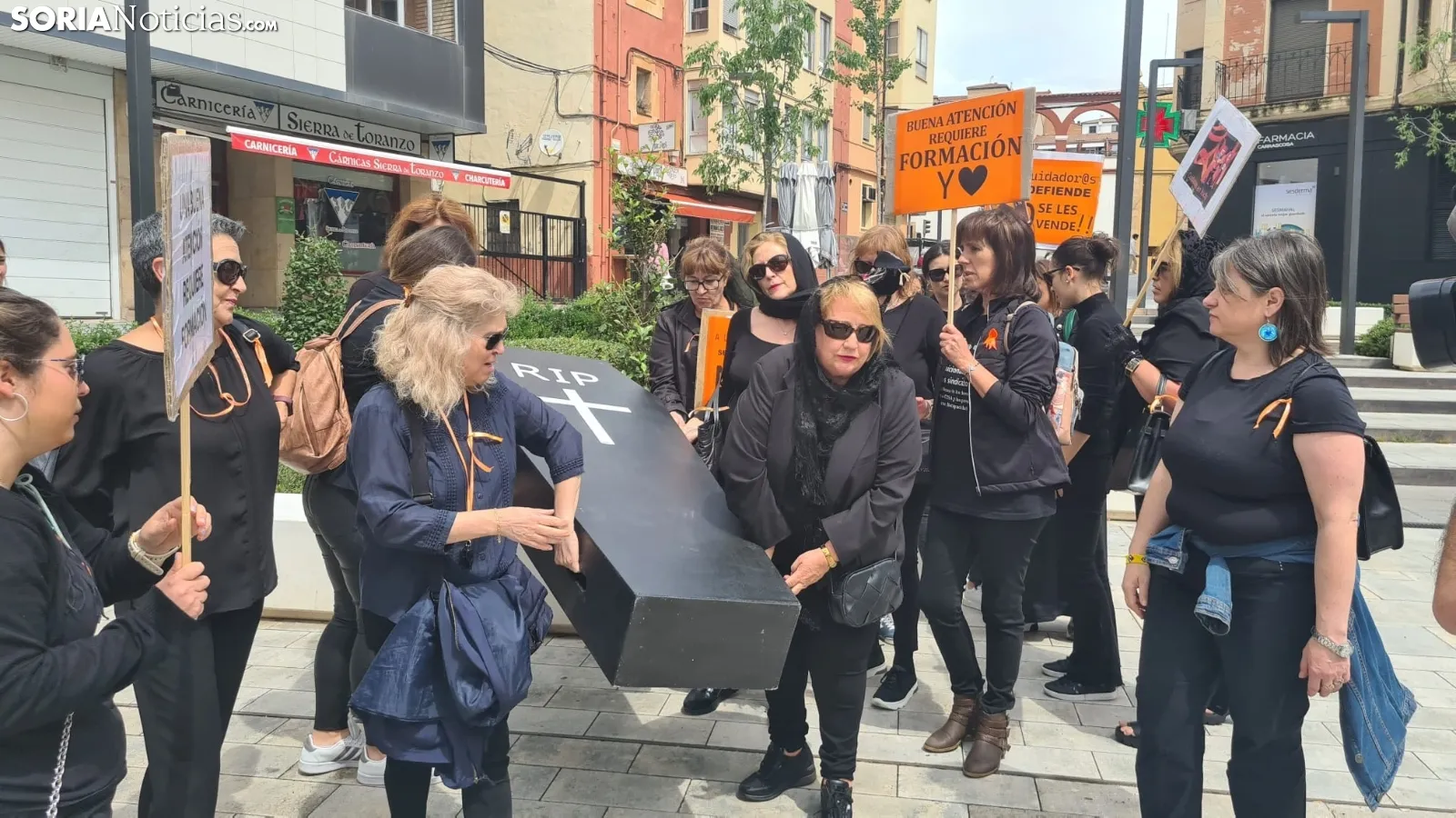 Protesta de las cuidadoras del Ángel de la Guarda. /SN