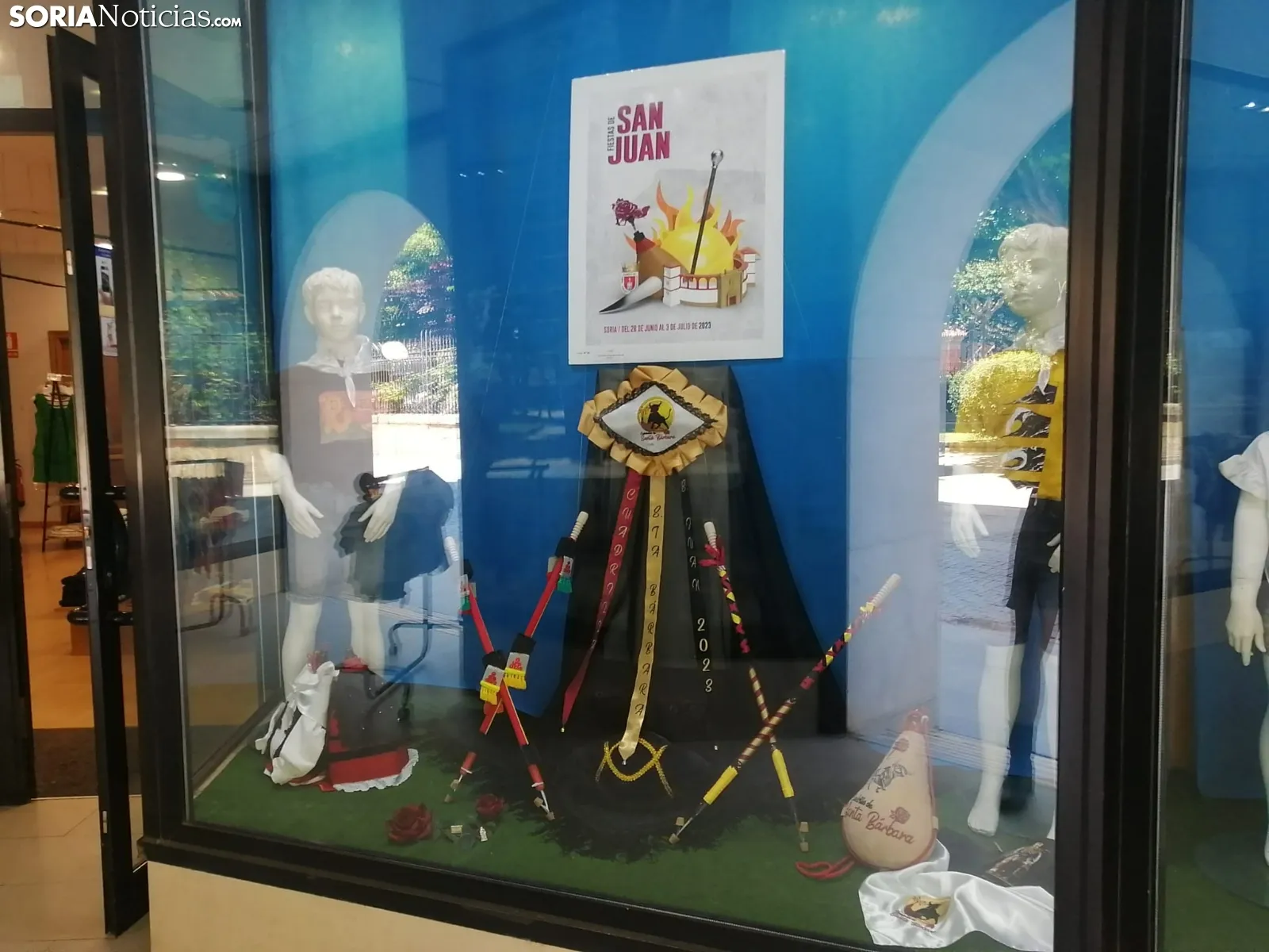 Foto 2 - &iquest;D&oacute;nde se encuentran los cachirulos y banderillas de los Sanjuanes 2023? Te lo contamos