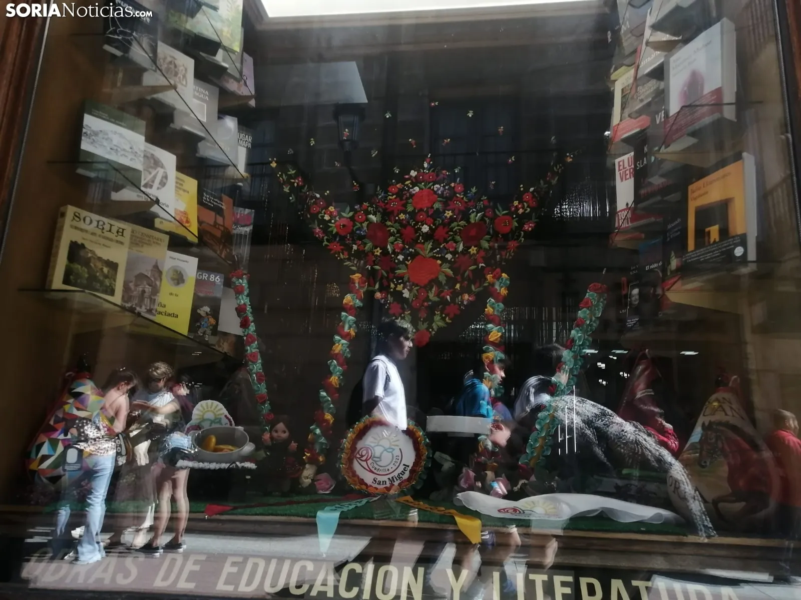 Foto 10 - &iquest;D&oacute;nde se encuentran los cachirulos y banderillas de los Sanjuanes 2023? Te lo contamos