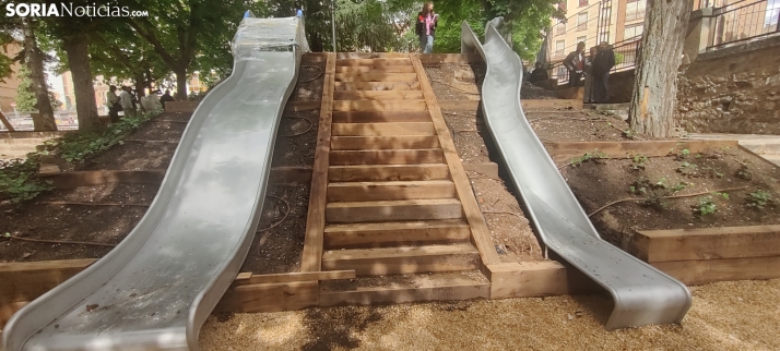 Fotos | En madera, moderno y con grandes toboganes; as&iacute; luce el nuevo parque de la Arboleda