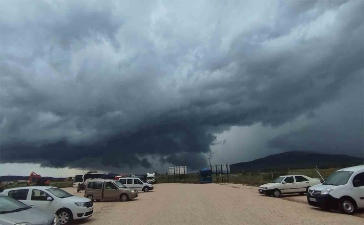 CRÓNICA Y FOTOS | Así han descrito las redes la fuerte tormenta del Madero
