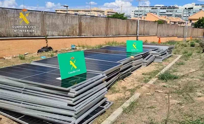 Desmantelada una organización dedicada al robo de paneles solares que operaba en Castilla y León