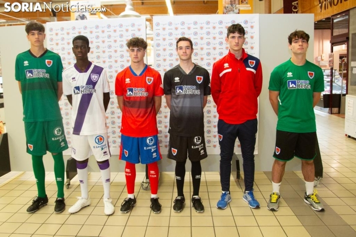 Presentación de las camisetas del Club Deportivo Numancia. María Ferrer