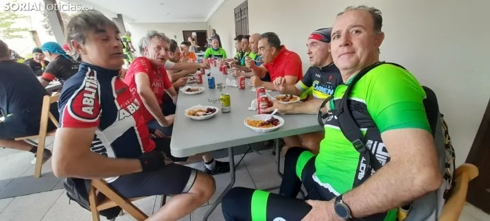 50 ciclistas se unen para "peregrinar" a La Virgen de los Milagros