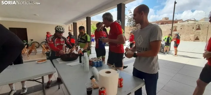 50 ciclistas se unen para "peregrinar" a La Virgen de los Milagros
