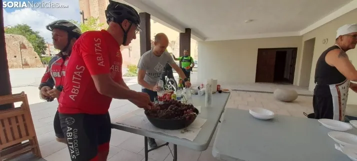 50 ciclistas se unen para "peregrinar" a La Virgen de los Milagros