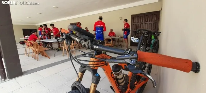 50 ciclistas se unen para "peregrinar" a La Virgen de los Milagros