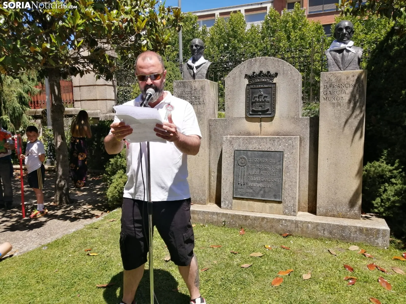 Foto 8 - FOTOS | Soria rinde homenaje a los Autores de las Canciones Sanjuaneras