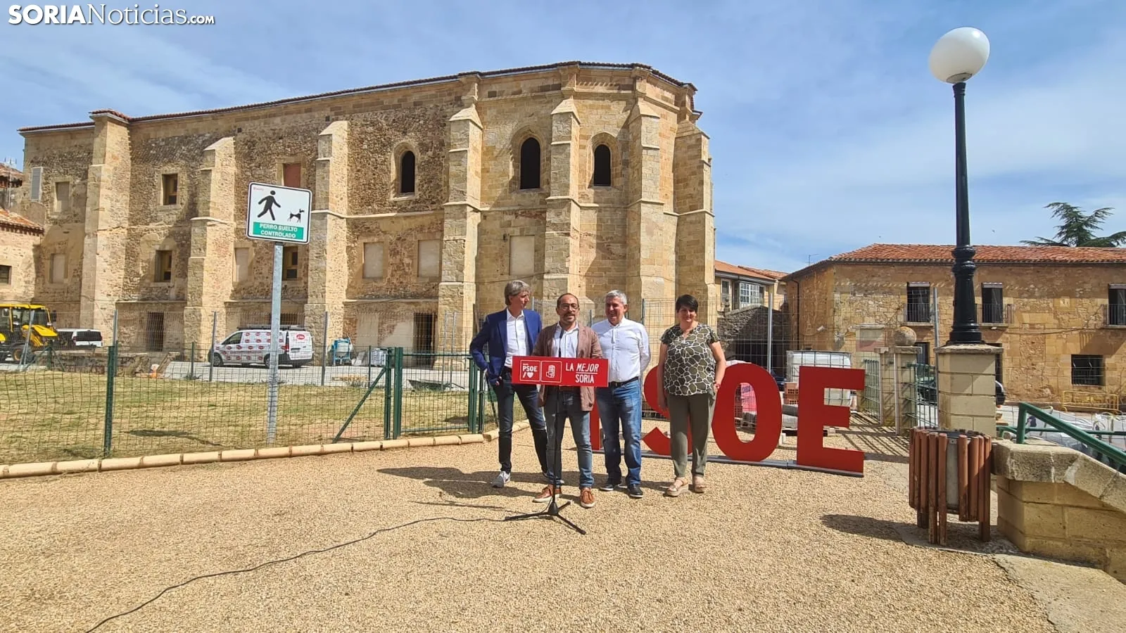 Imágenes del acto de campaña del PSOE en Santa Clara. /SN