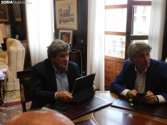 Foto 4 - EN FOTOS | El Ministro José Luis Escrivá se reúne con Carlos Martínez para tratar el avance de proyectos en la ciudad