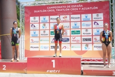 Foto 4 - Marina Muñoz y Kevin Tarek Viñuela ganan los Campeonatos de España de Triatlón Cross 2023 en Almazán