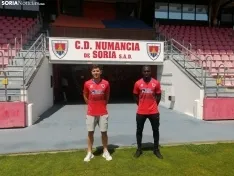 Foto 3 - El Numancia presenta a Moustapha Gning y Javi Bonilla
