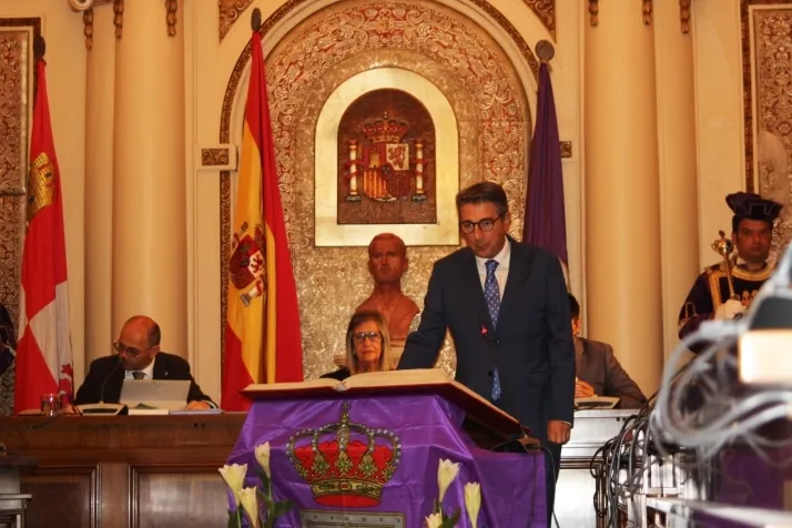 El pleno de constituci&oacute;n de la Diputaci&oacute;n Provincial, en im&aacute;genes