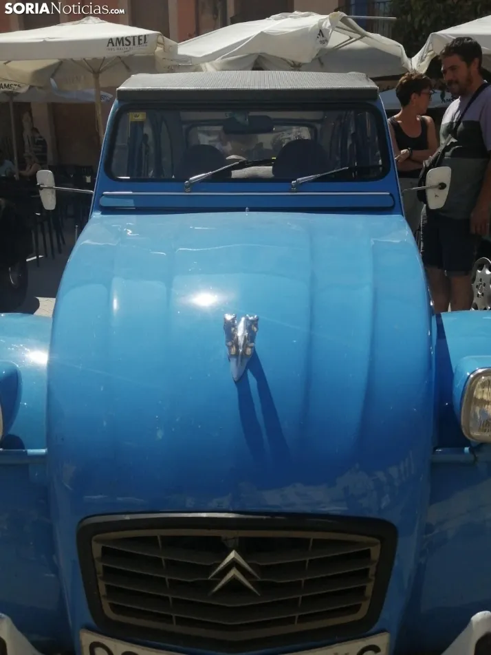 Coches antiguos en &Aacute;greda