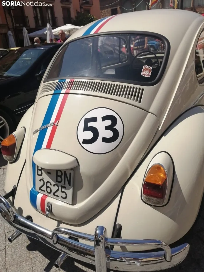 Coches antiguos en &Aacute;greda