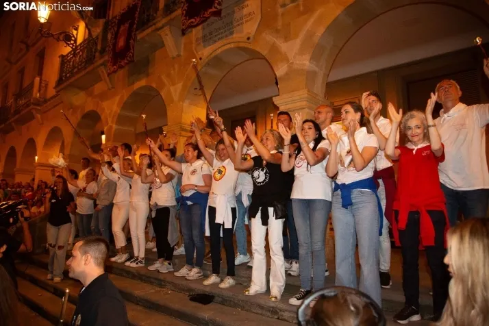 Revive el Lunes &lsquo;de Bailas&rsquo;: Galer&iacute;a de la merienda en San Polo, &lsquo;Adi&oacute;s, Adi&oacute;s San Juan&rsquo; o sanjuanea con Raquel y Alberto | Imagen 12