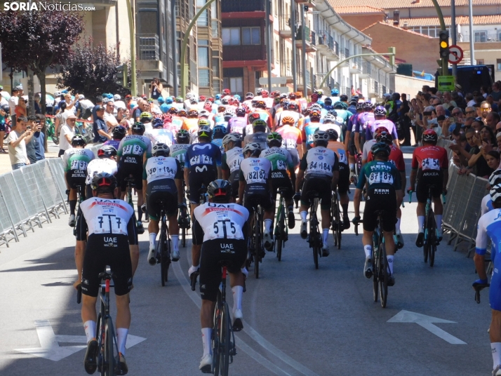 Fotos: Arranca la Vuelta Ciclista a Castilla y Le&oacute;n con gran expectaci&oacute;n en Soria