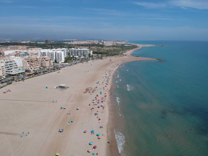 Playa de Puerto Sagunto, en Valencia.