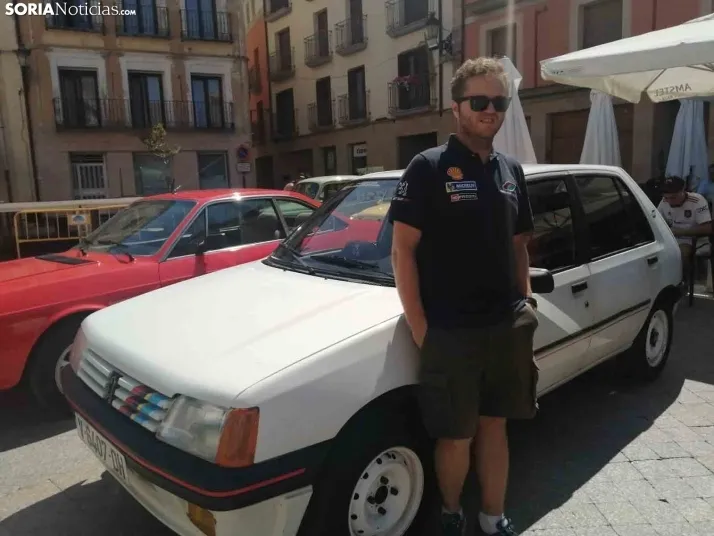Coches antiguos en &Aacute;greda