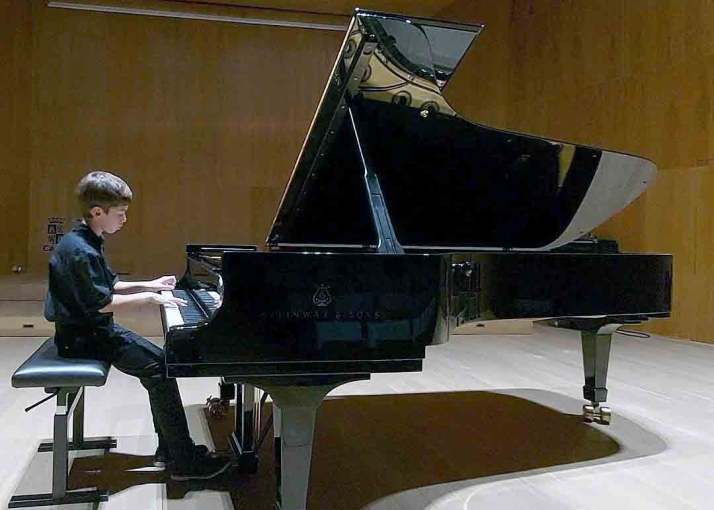 Hernán Lucena, alumno del conservatorio, premiado en Praga 