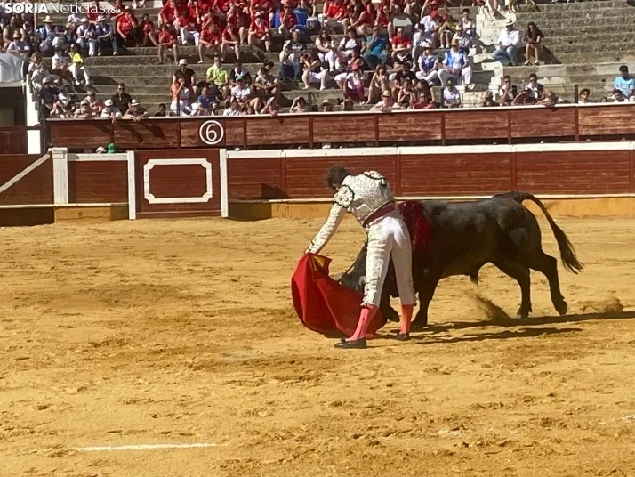 FOTOS Y CR&Oacute;NICA | As&iacute; ha transcurrido la corrida de toros del S&aacute;bado Ag&eacute;s