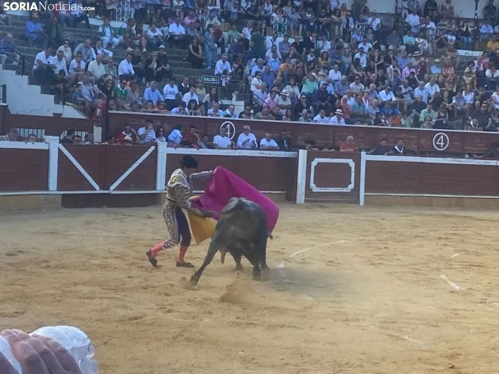 FOTOS Y CR&Oacute;NICA | As&iacute; ha transcurrido la corrida de toros del S&aacute;bado Ag&eacute;s