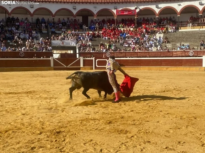 FOTOS Y CR&Oacute;NICA | As&iacute; ha transcurrido la corrida de toros del S&aacute;bado Ag&eacute;s
