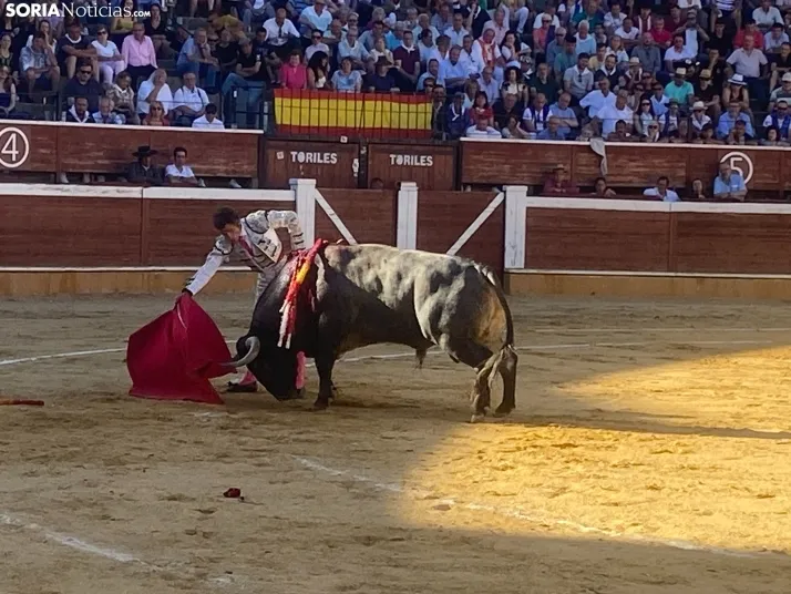 FOTOS Y CR&Oacute;NICA | As&iacute; ha transcurrido la corrida de toros del S&aacute;bado Ag&eacute;s