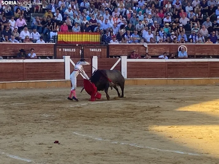 FOTOS Y CR&Oacute;NICA | As&iacute; ha transcurrido la corrida de toros del S&aacute;bado Ag&eacute;s